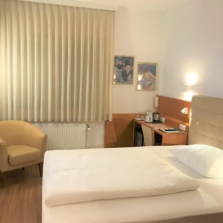 City Albrecht 3*