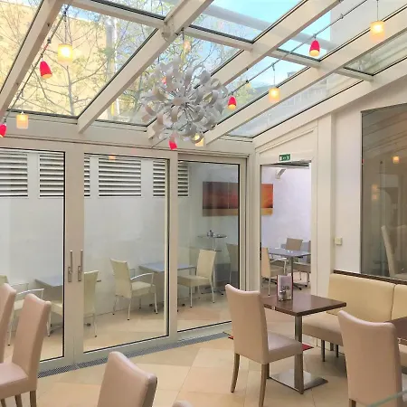 Hotel Albrecht 3*