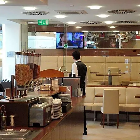 Albrecht Hotel 3*