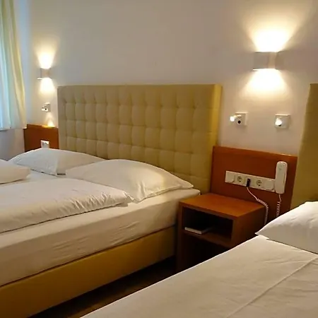 Albrecht Hotel 3*