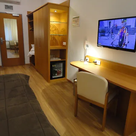 Hotel Albrecht 3*