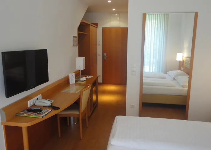 Hotel City Albrecht 3*